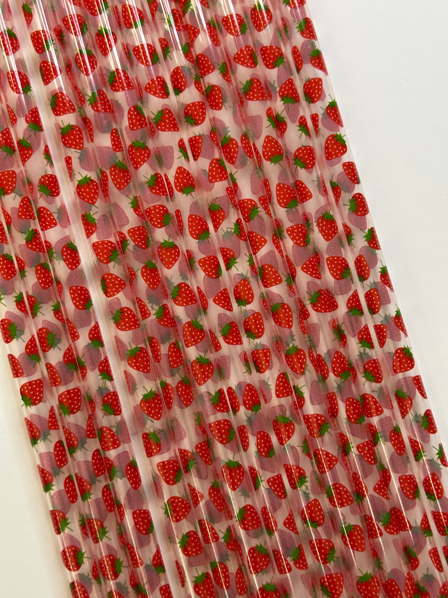 9in strawberry straws