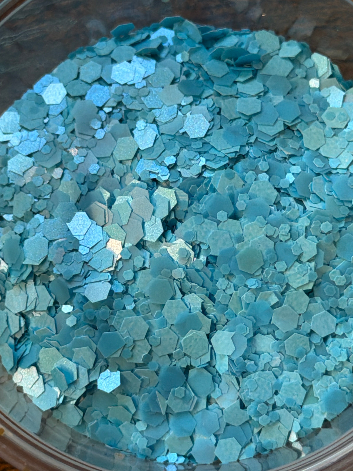 11 glitter